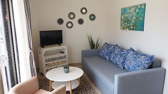 leonidas apartments and suites