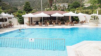 leonidas apartments and suites