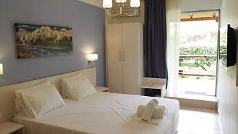 leonidas apartments and suites