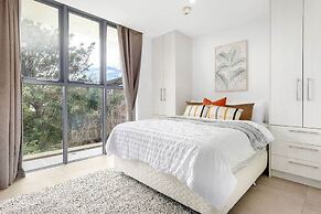 Comfy & Cozy Beach Studio 5min Walk to Bondi Beach
