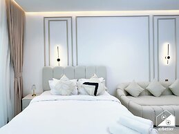 Relaxing ST Getaway Balcony, Pool & Gym Access