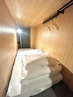 Otemachi Kamon Hotel - Caters to Men - Hostel