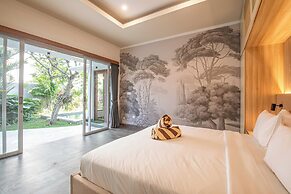 Splendid Villa 3Br Center Seminyak