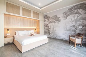 Splendid Villa 3Br Center Seminyak