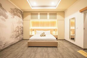 Splendid Villa 3Br Center Seminyak
