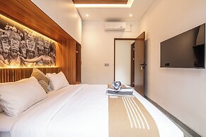 Contemporary 5BR Villa , AC, Water Filter