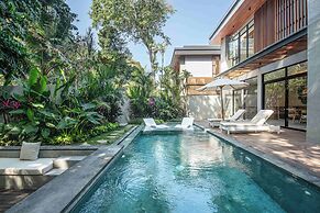 Contemporary 5BR Villa , AC, Water Filter