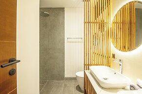 Contemporary 5BR Villa , AC, Water Filter