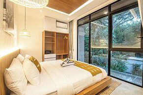 Contemporary 5BR Villa , AC, Water Filter