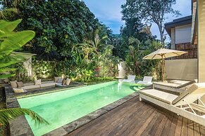 Contemporary 5BR Villa , AC, Water Filter