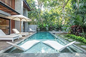 Contemporary 5BR Villa , AC, Water Filter