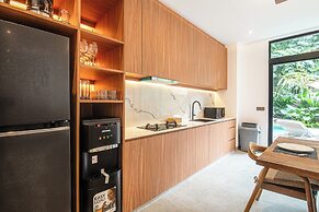 Contemporary 5BR Villa , AC, Water Filter