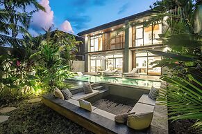 Contemporary 5BR Villa , AC, Water Filter