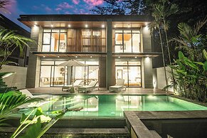 Contemporary 5BR Villa , AC, Water Filter