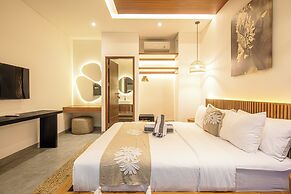 Contemporary 5BR Villa , AC, Water Filter