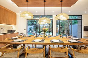 Contemporary 5BR Villa , AC, Water Filter