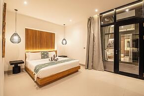 Luxe 6BR Villa, 400m From Canggu, Water Filter