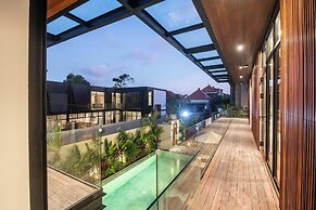 Luxe 6BR Villa, 400m From Canggu, Water Filter