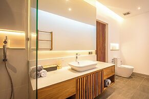 Luxe 6BR Villa, 400m From Canggu, Water Filter