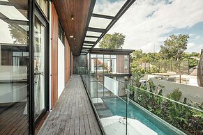 Luxe 6BR Villa, 400m From Canggu, Water Filter