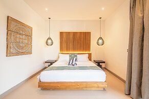 Luxe 6BR Villa, 400m From Canggu, Water Filter