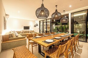 Luxe 6BR Villa, 400m From Canggu, Water Filter