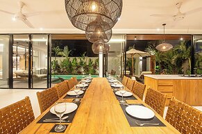 Luxe 6BR Villa, 400m From Canggu, Water Filter