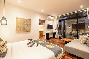 Luxe 6BR Villa, 400m From Canggu, Water Filter