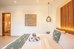 Luxe 6BR Villa, 400m From Canggu, Water Filter