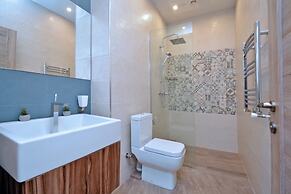 Apartments by Luxe Group DE114