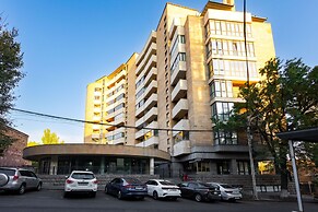 Apartments by Luxe Group DE114