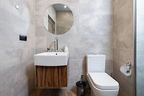Apartments by Luxe Group DE114