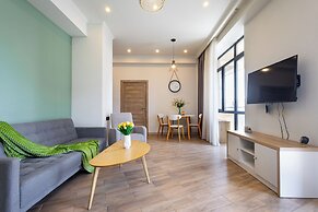 Apartments by Luxe Group DE114