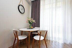 Apartments by Luxe Group DE114