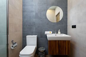 Apartments by Luxe Group DE114