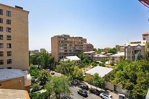 Apartments by Luxe Group DE114
