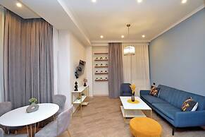 Apartments by Luxe Group DE114
