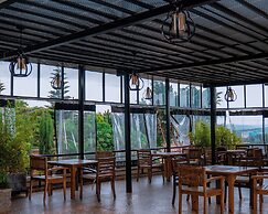 ROYAL CROWN HOTEL