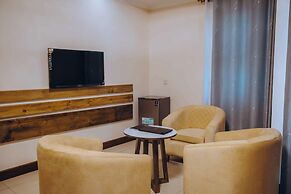 ROYAL CROWN HOTEL