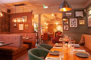 Cowdray Arms
