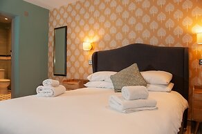 Cowdray Arms
