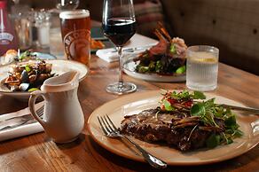 Cowdray Arms
