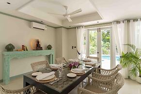 4Bed PoolVillaSteps from the Beach KBR34