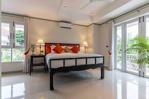 4Bed PoolVillaSteps from the Beach KBR34