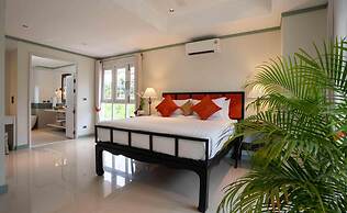 4Bed PoolVillaSteps from the Beach KBR34