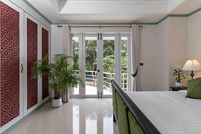 4Bed PoolVillaSteps from the Beach KBR34