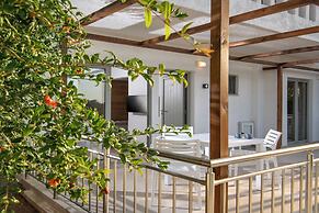 Ariadni apartments & suites