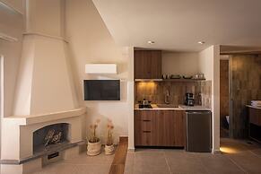 Ariadni apartments & suites