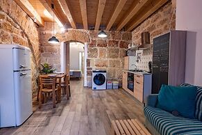 1 Bed Flat - Sleeps 3 - Parking Free - Wifi