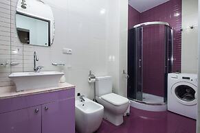 Apartment by Luxe Group DI8210